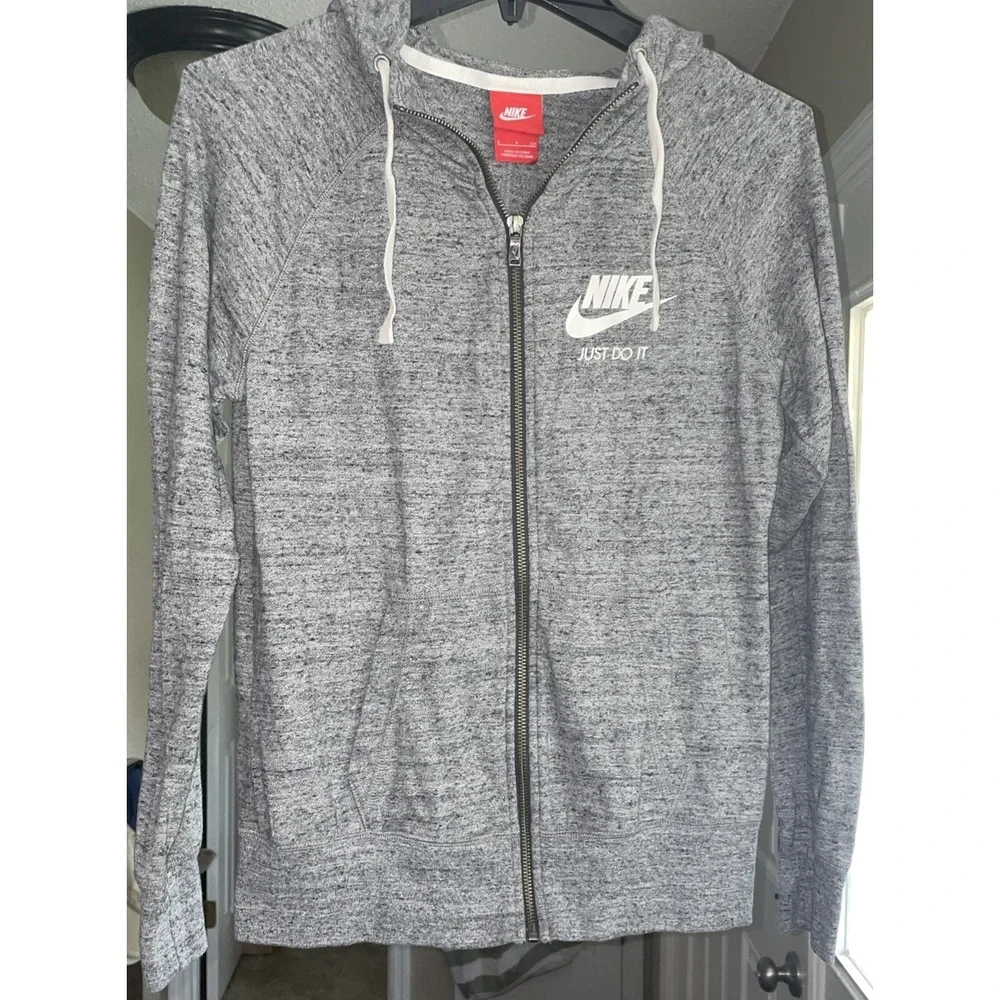 Nike Women's Heather Gray Sportswear Full Zip Gym Vintage Jacket Size Small